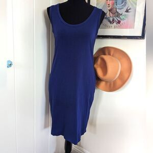 Love Moschino Sleeveless Dress 4 Minimalist Streetwear Rebel Punk Elevated Chic